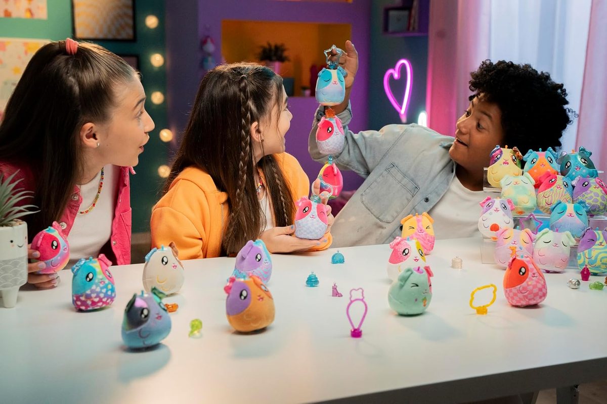 Cutie Pops play scene